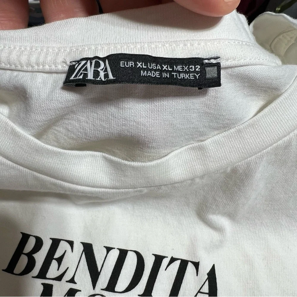 Zara Bendita Moda White T-Shirt with Lace‎ Sleeves - Picture 3 of 5